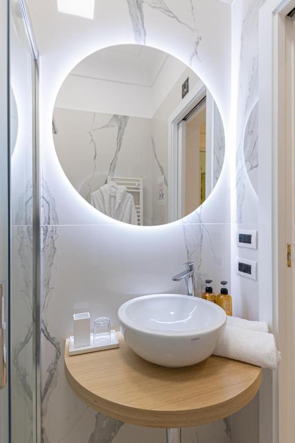 Suite Apartment Capri Con Jacuzzi In Piazzetta Eksteriør billede