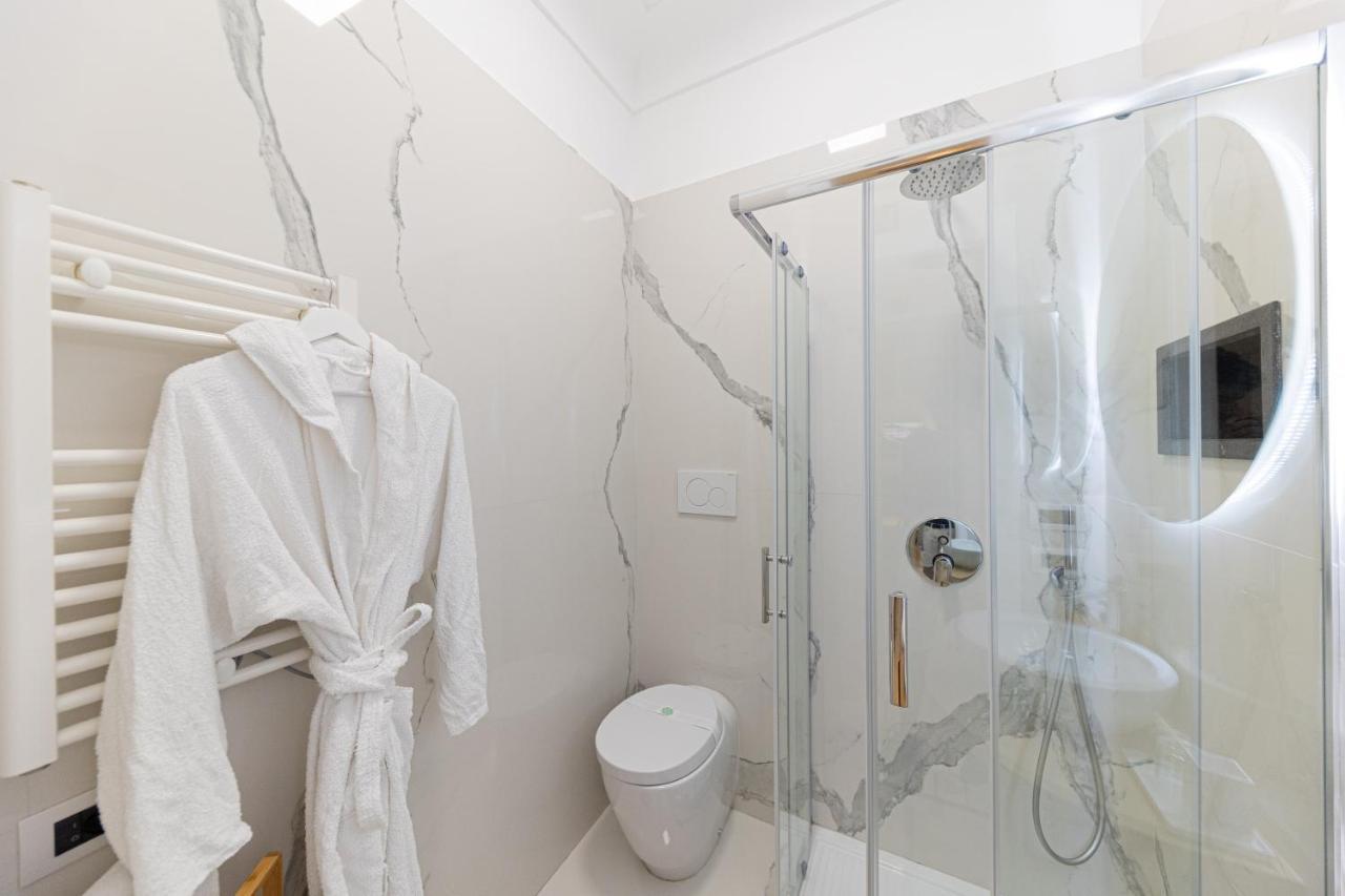 Suite Apartment Capri Con Jacuzzi In Piazzetta Eksteriør billede